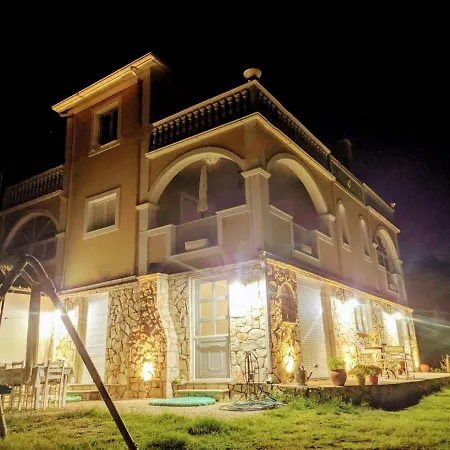 Kalielaia Villa