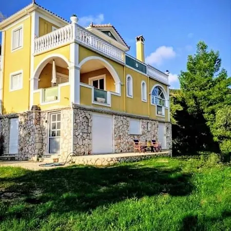 Kalielaia Villa *