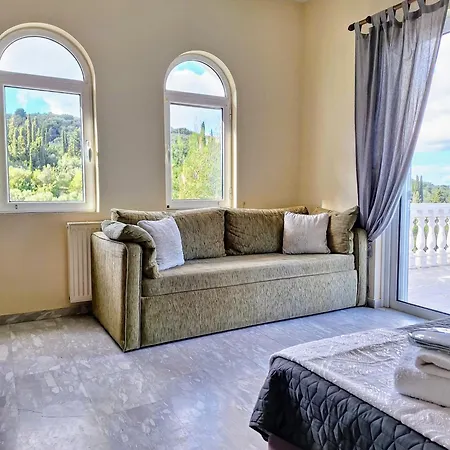 Kalielaia Μουζάκι